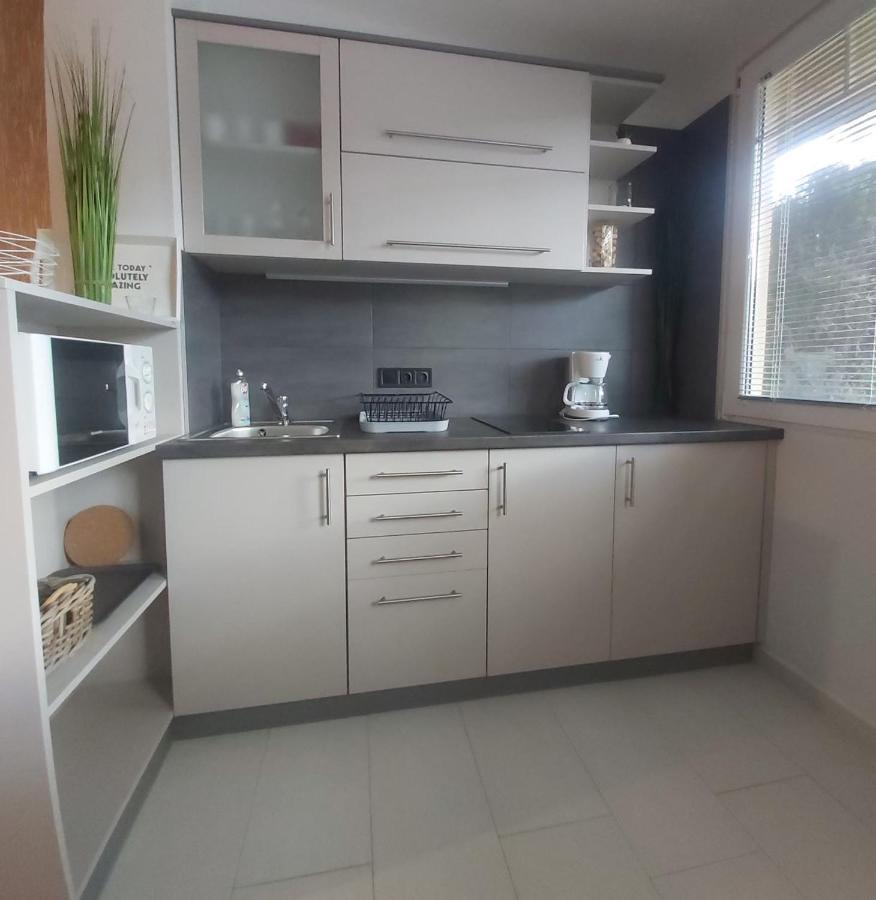 Apartmanhaz Horvath Balatonboglar Ngoại thất bức ảnh