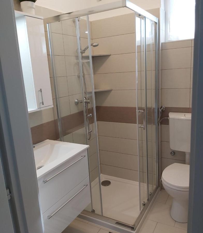 Apartmanhaz Horvath Balatonboglar Ngoại thất bức ảnh