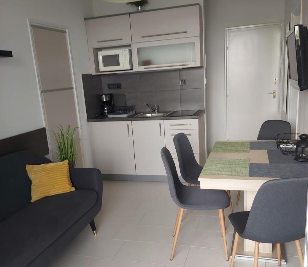Apartmanhaz Horvath Balatonboglar Ngoại thất bức ảnh